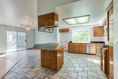 1456 Grouse Dr, Redding, CA 96003 photo 5