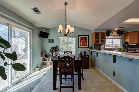 3388 Stanford Dr, Redding, CA 96003 photo 8