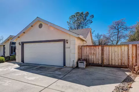 3388 Stanford Dr, Redding, CA 96003 photo 3