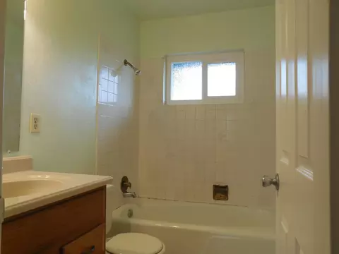 5887 Live Oak Ln, Redding, CA 96001 photo 11