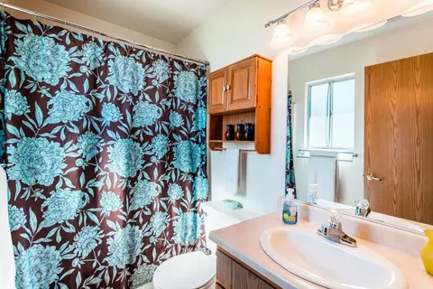 758 Redwood Blvd, Redding, CA 96003 photo 15