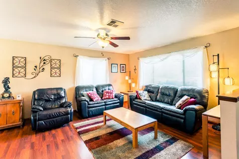 758 Redwood Blvd, Redding, CA 96003 photo 4