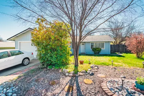 758 Redwood Blvd, Redding, CA 96003 photo 2