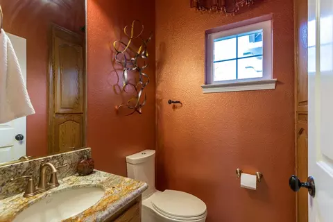 2140 Hope Ln, Redding, CA 96003 photo 26