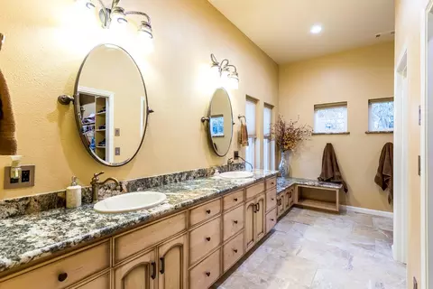 2140 Hope Ln, Redding, CA 96003 photo 21