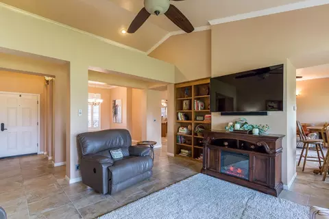 2140 Hope Ln, Redding, CA 96003 photo 8