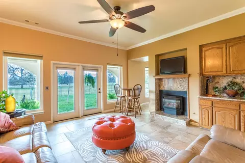 2140 Hope Ln, Redding, CA 96003 photo 5