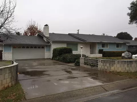 3706 Suzanne Way, Redding, CA 96002 photo 1