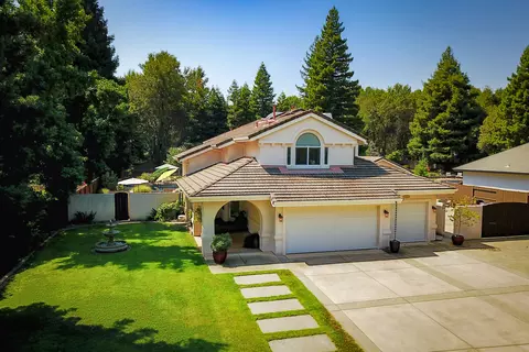 2331 El Vista St, Redding, CA 96002 photo 4