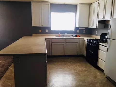 2577 Venus Way, Redding, CA 96002 photo 4