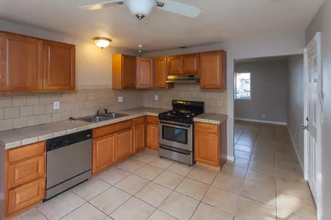 2077 Jupiter, Redding, CA 96002 photo 6