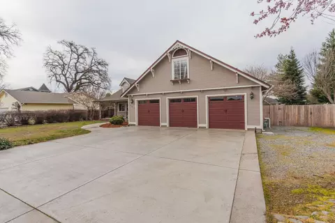 3013 Park Pl, Anderson, CA 96007 photo 2