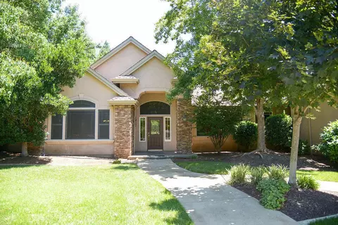 4353 Yellowstone Dr, Redding, CA 96002 photo 2