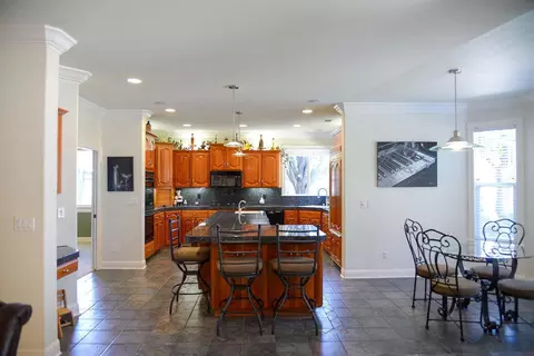 4353 Yellowstone Dr, Redding, CA 96002 photo 6