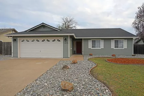 1893 Juarez Ln, Redding, CA 96003 photo 1