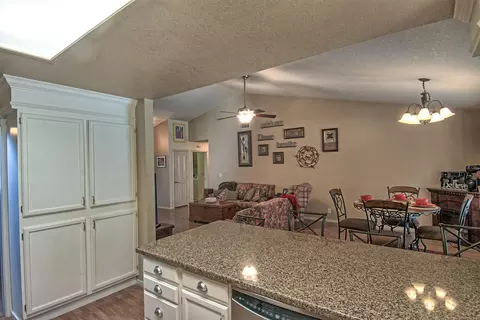 2139 Sophy Pl, Redding, CA 96003 photo 10