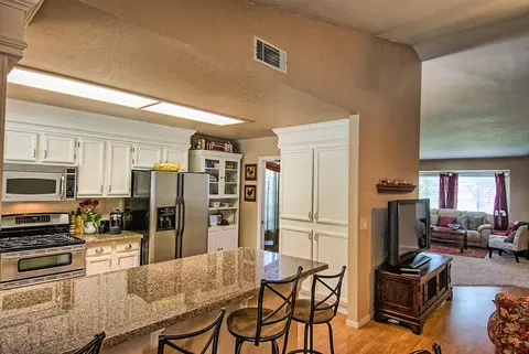 2139 Sophy Pl, Redding, CA 96003 photo 8