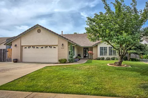 2139 Sophy Pl, Redding, CA 96003 photo 2