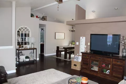 3359 Forest Homes Dr, Redding, CA 96002 photo 3