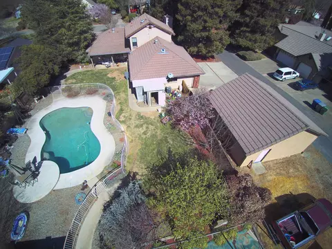 2871 Balaton Ave, Redding, CA 96001 photo 1