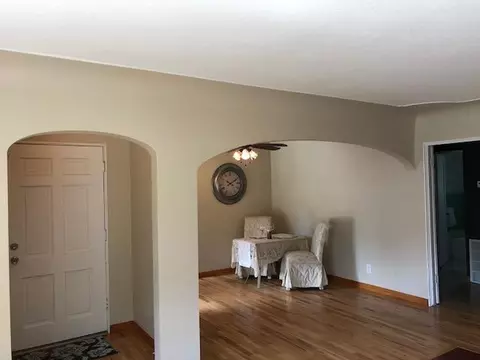 806 Coronado St, Redding, CA 96003 photo 2