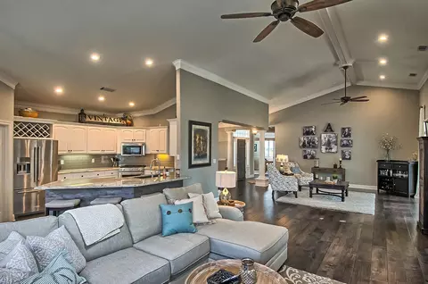 3480 Woodbury Dr, Redding, CA 96002 photo 13