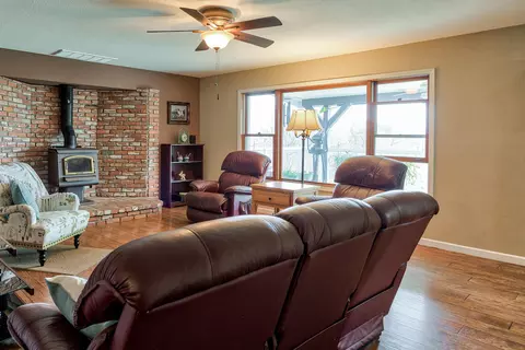 12775 Encanto Way, Redding, CA 96003 photo 2