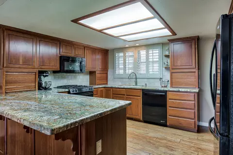 12775 Encanto Way, Redding, CA 96003 photo 9