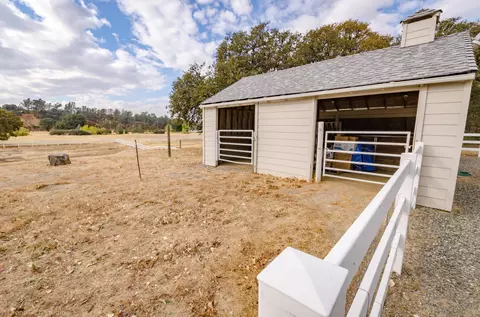 18785 Drake Rd, Red Bluff, CA 96080 photo 12