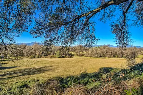 3900 Cheryl Dr, Redding, CA 96002 photo 2