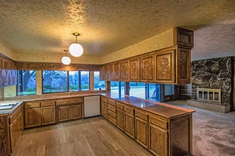 3900 Cheryl Dr, Redding, CA 96002 photo 4