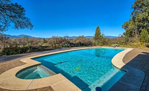 3900 Cheryl Dr, Redding, CA 96002 photo 3