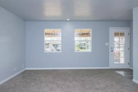 1130 Riviera Dr, Redding, CA 96001 photo 3