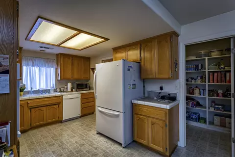 1718 Veracruz Trl, Redding, CA 96003 photo 13