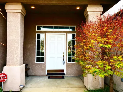 580 Casa Buena St, Redding, CA 96003 photo 8