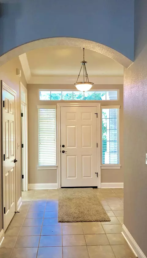 580 Casa Buena St, Redding, CA 96003 photo 18
