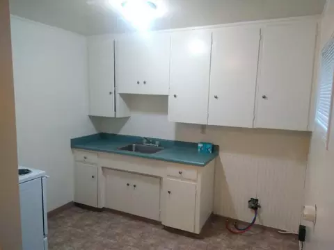 1356 Orange Ave, Redding, CA 96001 photo 2
