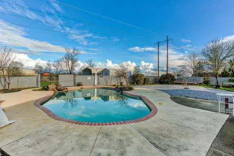 20243 E Margarita Ct, Redding, CA 96002 photo 22