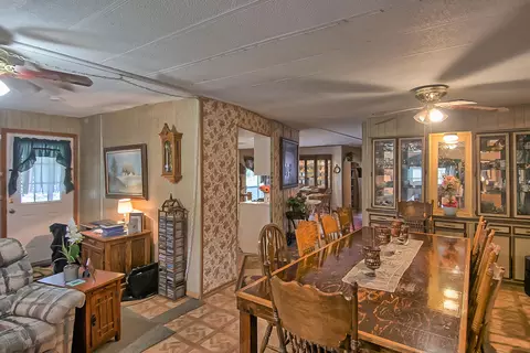 19397 Anna Rd, Anderson, CA 96007 photo 2