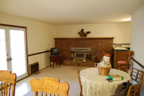 2548 Phil, Redding, CA 96002 photo 9
