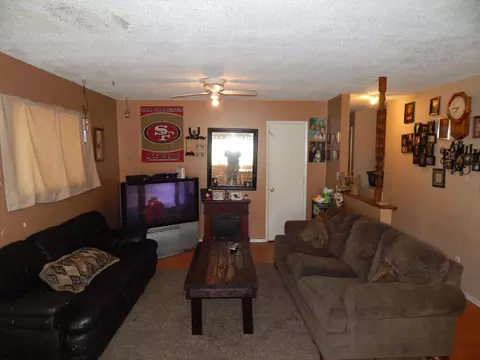 1830 Henry Ave, Redding, CA 96001 photo 2