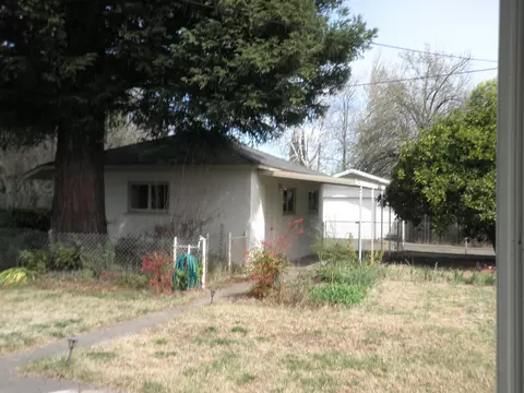 1635 Garden Ave, Redding, CA 96001 photo 23