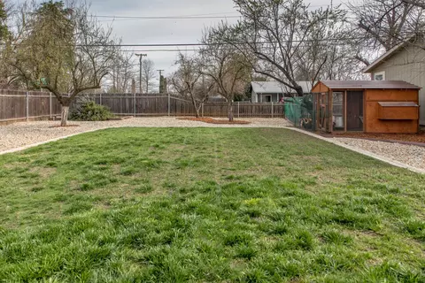 19080 Genevieve Rd, Redding, CA 96003 photo 10