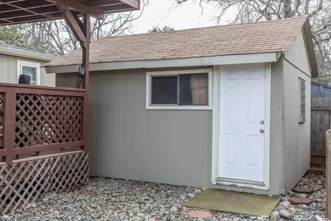 19080 Genevieve Rd, Redding, CA 96003 photo 9
