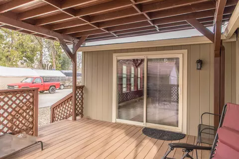 19080 Genevieve Rd, Redding, CA 96003 photo 5