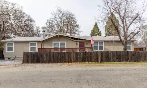 19080 Genevieve Rd, Redding, CA 96003 photo 2