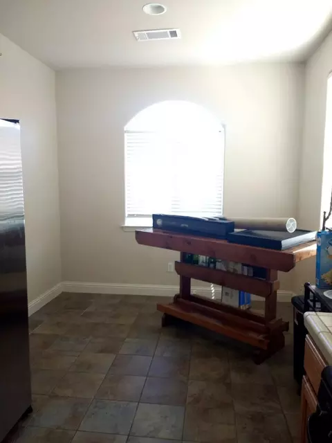 430 James Ct, Red Bluff, CA 96080 photo 5