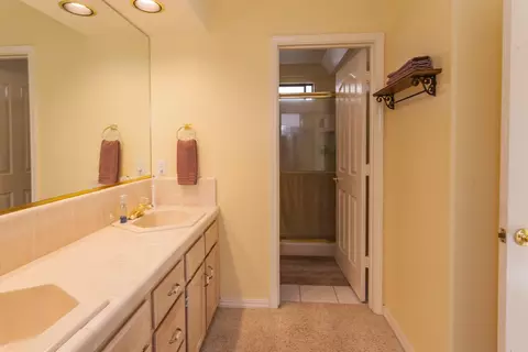 11541 Amir Ct, Redding, CA 96003 photo 18