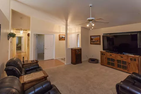 11541 Amir Ct, Redding, CA 96003 photo 5