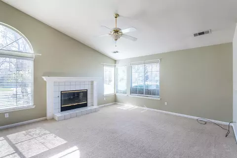 2611 Evergreen Way, Redding, CA 96001 photo 5